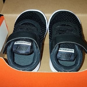 Nike Flex Experience 5